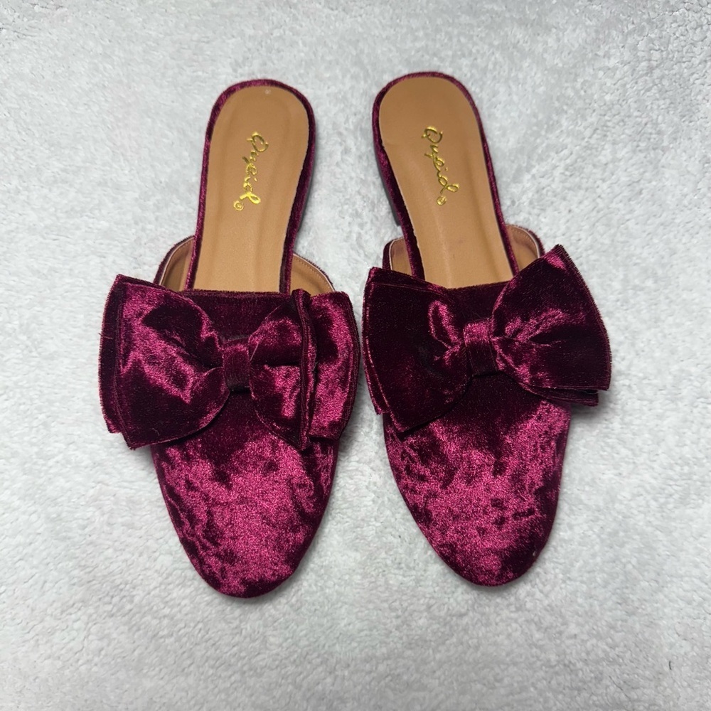 Qupid Women's Mule Sneakers Velvet Wine with Elegant Bun Size 6 - Picture 3 of 6
